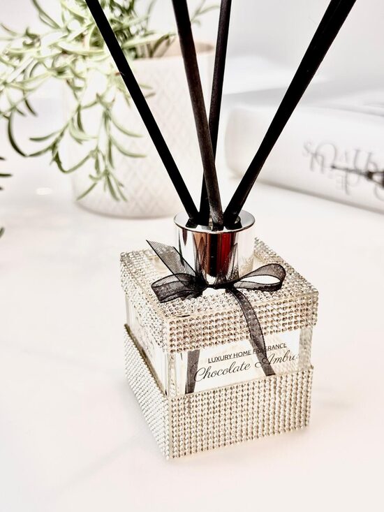 Mājas aromāts "The Brilliant Collection", aromāta noturība līdz 3 mēnešiem, 100ml